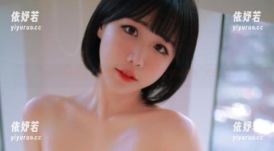 Addielyn(에디린)的豹纹写真，无圣光下的细腻美，更显个性