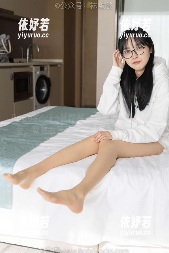 BoBoSocks袜啵啵 - 发现小甜豆的网盘里，竟然书写了一部“圣女果”传奇！