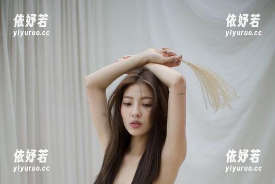 G.su(全智秀)的高跟鞋，这腿部线条真让人挪不开眼！