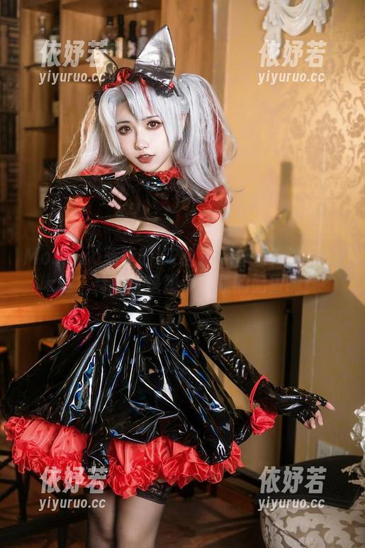 Momoko葵葵的K2自拍：什么？这是cos吗，拜托这是超乎想象的配置啊！