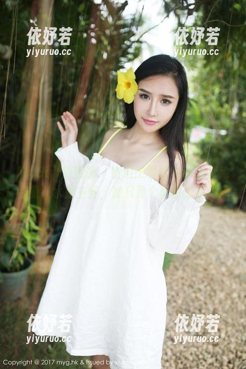 MyGirl美媛馆 - 精选王馨瑶yanni泳池特辑，水是主角，她只是个艳丽的配角！