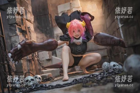 NinJa阿寨寨的疯狂私拍：EVELYNN，就像无意间打开了一扇次元门！