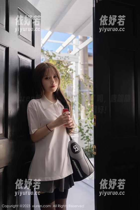 Xiuren秀人网-唐翩翩 Xiuren秀人网 - 你注意到了吗,唐翩翩的妹妹在线美图效果超好!