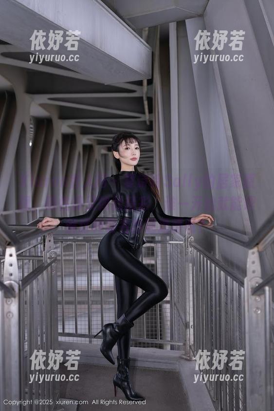 Xiuren秀人网-夏诗诗Sally Xiuren秀人网 - 夏诗诗Sally的居家原图,随性却又如此精彩,谁一开始就能理解这种莫名的通透感呢?