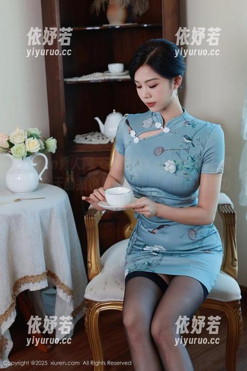 Xiuren秀人网-小狐狸Kathryn Xiuren秀人网 - 小狐狸Kathryn的日常集:今天的我也是懒癌晚期,但还得努力工作啊!