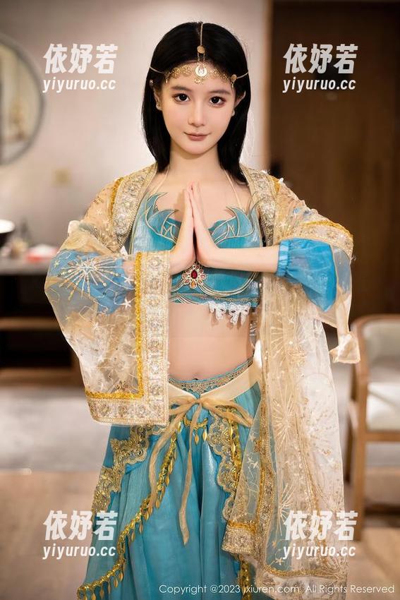 Xiuren秀人网 - 原图来啦！燕甘甘的长腿让人忍不住多看几眼！