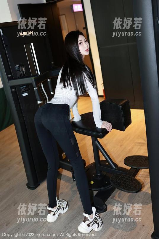 Xiuren秀人网-甜七七 Xiuren秀人网 - 随意浏览甜七七的写真,发现美脚竟然是我今天的新关注点…偶然中被惊艳了。