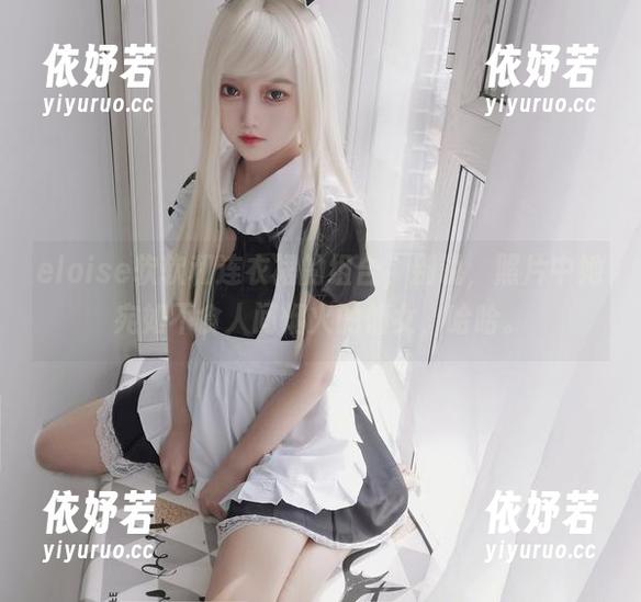 eloise软软和连衣裙的组合，别说，照片中她宛如不食人间烟火的仙女，哈哈。