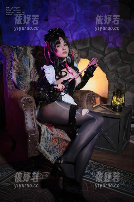 nyako喵子大魔王 眼镜半遮半掩,nyako喵子大魔王高清壁纸带给你的小惊喜