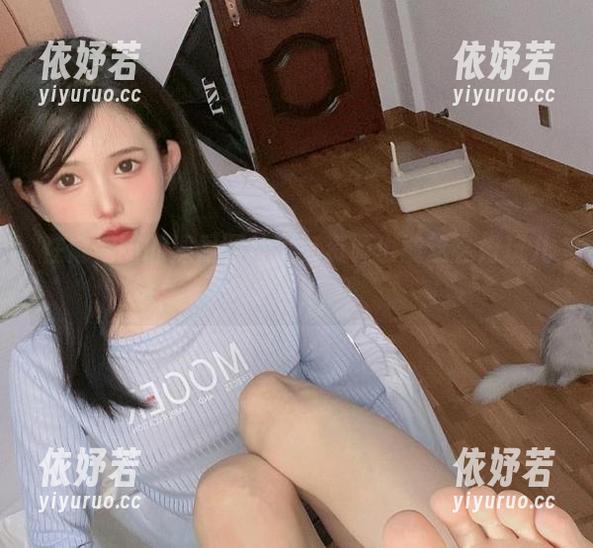 在倦倦喵的裸足图片里，资源也能这么好玩儿！