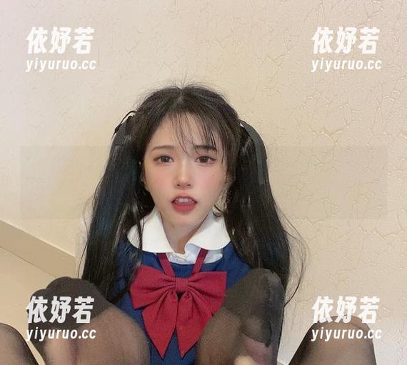 倦倦喵 想换一个视角,倦倦喵的丝袜cos又来了,新鲜感满满!