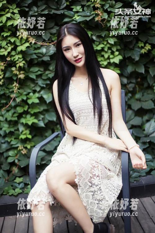头条女神 - 张蓝欣的运动写真合集：这才是我心目中的‘运动风’！