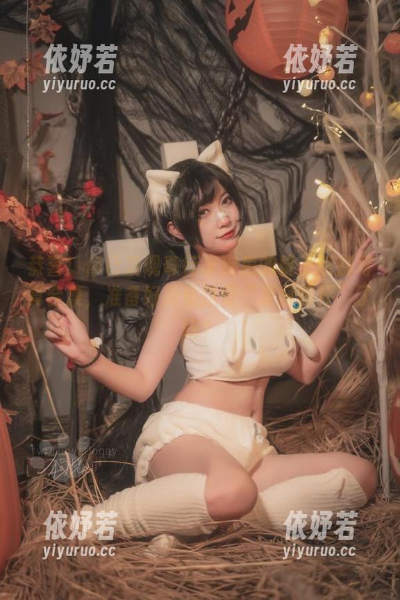 奇行家狗崽 恭喜!你已发现奇行家狗崽的桃子听蝉写真合集,准备好接受这份“夏日情怀”了吗?
