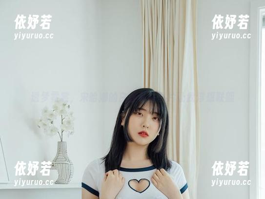 宋哈娜 透梦霓裳,宋哈娜的白丝私房图片让我浮想联翩