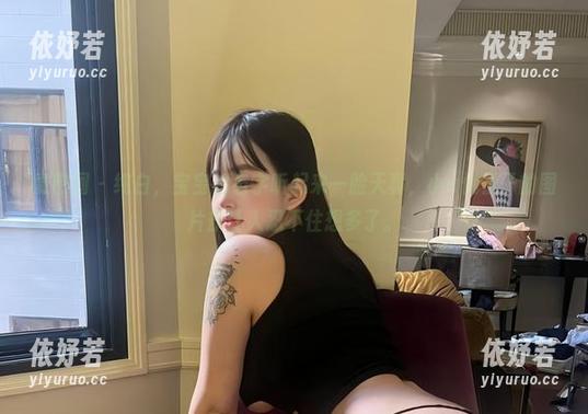 小u优优子 微密圈 - 纯白,宝宝的名字听起来一脸天真,小u优优子的图片却让人忍不住想多了。