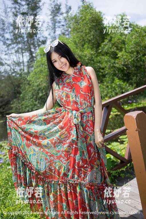 推女神-颖莹儿YY 推女神 - 颖莹儿YY的夏日:是不是该给我点时间消化一下这可爱劲儿?