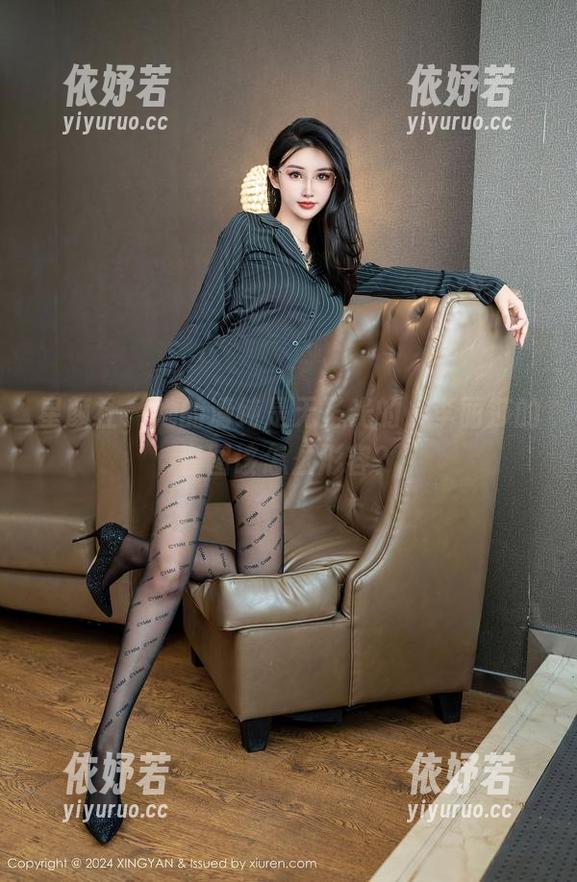 星颜社-李丽莎 星颜社 - 她的清纯是无圣光的,李丽莎的套图该怎么形容?