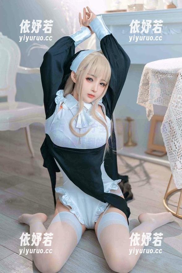 赛博小恶魔与桜井宁宁全套写真，这里有你想象不到的风格。