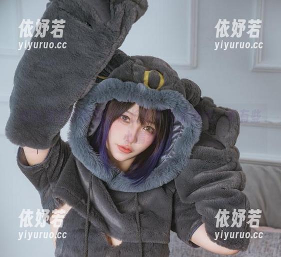 狐洛洛子的图册：黑长直不只是清纯，更有些小情绪