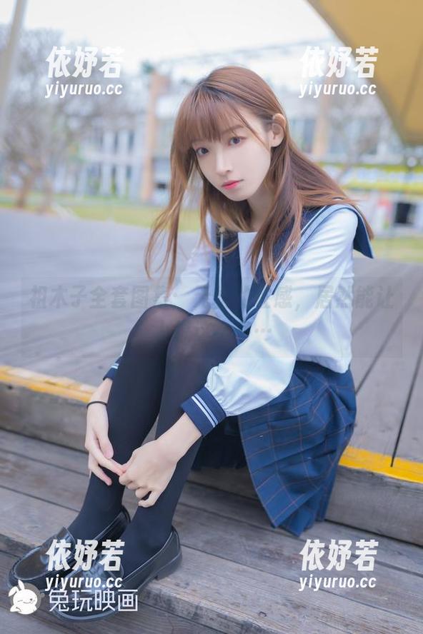 祖木子全套图集：无丝的性感，居然能让人想这么多…