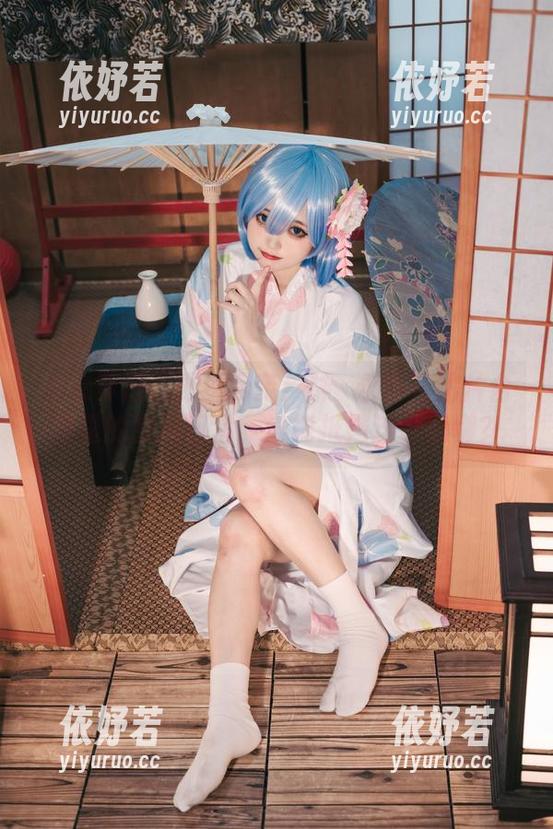 神沢永莉 毛衣穿搭的野生示范:神沢永莉在图片合集里的悠闲日常,谁能抵挡这份慵懒?