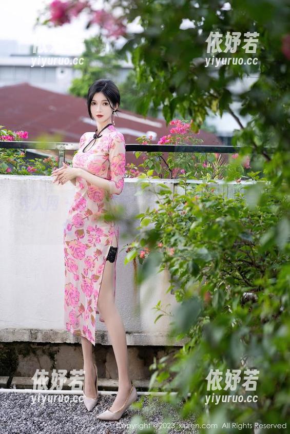 秀人网-徐莉芝Botty 秀人网 - 黑白搭配,徐莉芝Botty的写真合集里竟藏着我的小心思?