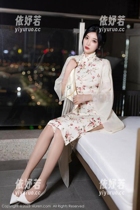 秀人网 - 想不到浴缸藏着暖心福利，袁圆的写真让人捧腹