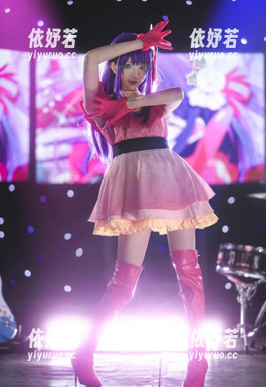 绮太郎kitaro 绮太郎kitaro的私房写真,一秒钟懂得少女感是什么……好吧,也许不止一秒。