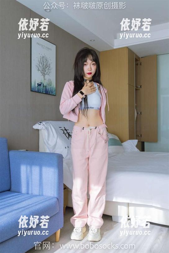 袜啵啵-小沫 袜啵啵 - 照片里的定制皮鞋,倒影着小沫的“走”心态——顺便做了一些灵魂出窍!