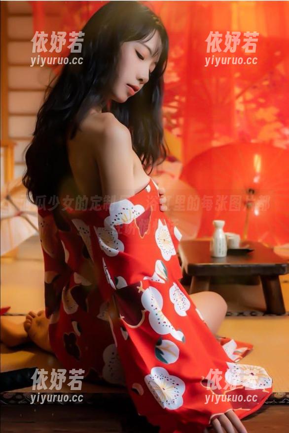 西瓜少女的定制局，浴缸里的每张图片都在讲悄悄话