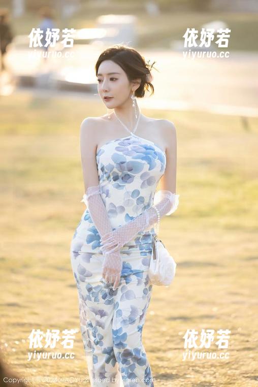 语画界 - Cherry樱桃酱泳池图包，细节处理得真不错，不知道是她煮的Cherry樱桃酱好，还是图包更诱人。