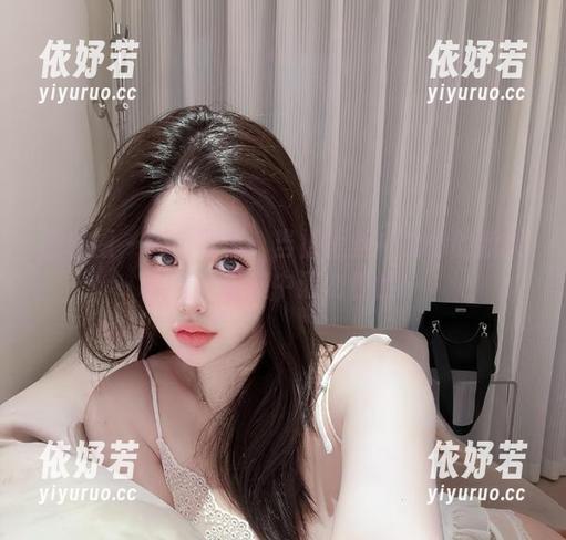 阿色 微密圈 - 阿色写真:当裤里丝成为你的新灵感源,图集中请勿惊慌…