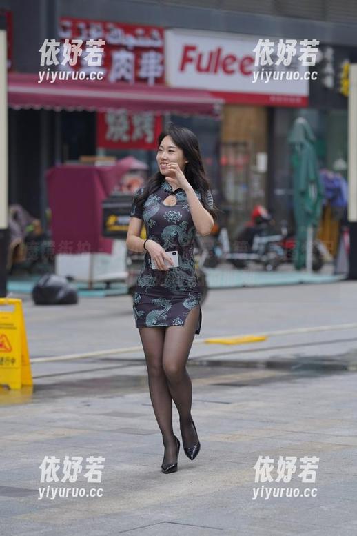 魔镜街拍-艾小青 魔镜街拍 - 艾小青的漫展秘籍:美图搭配,引发好奇心的时刻