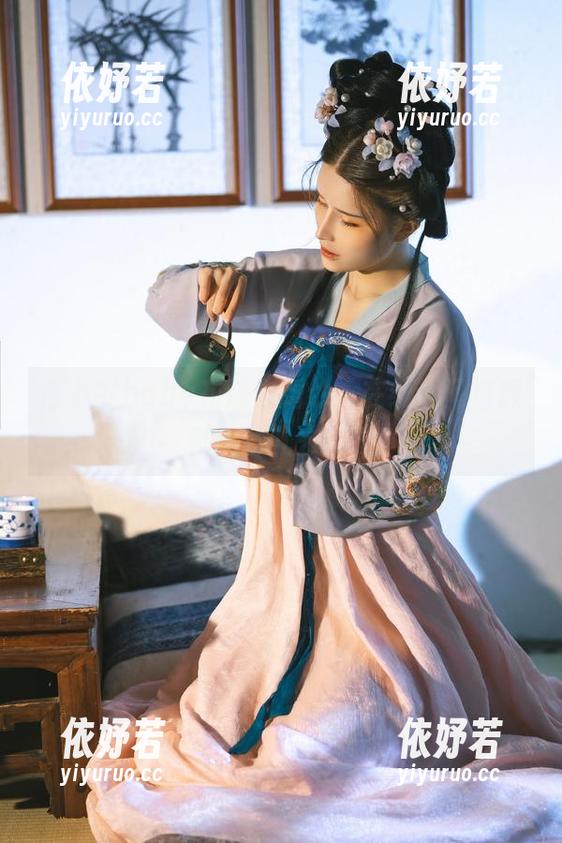 鹿八岁baby花嫁白婚纱，在线请问资源都跑哪儿去了？